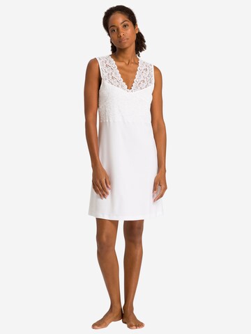Hanro Nightgown 'Moments' in White
