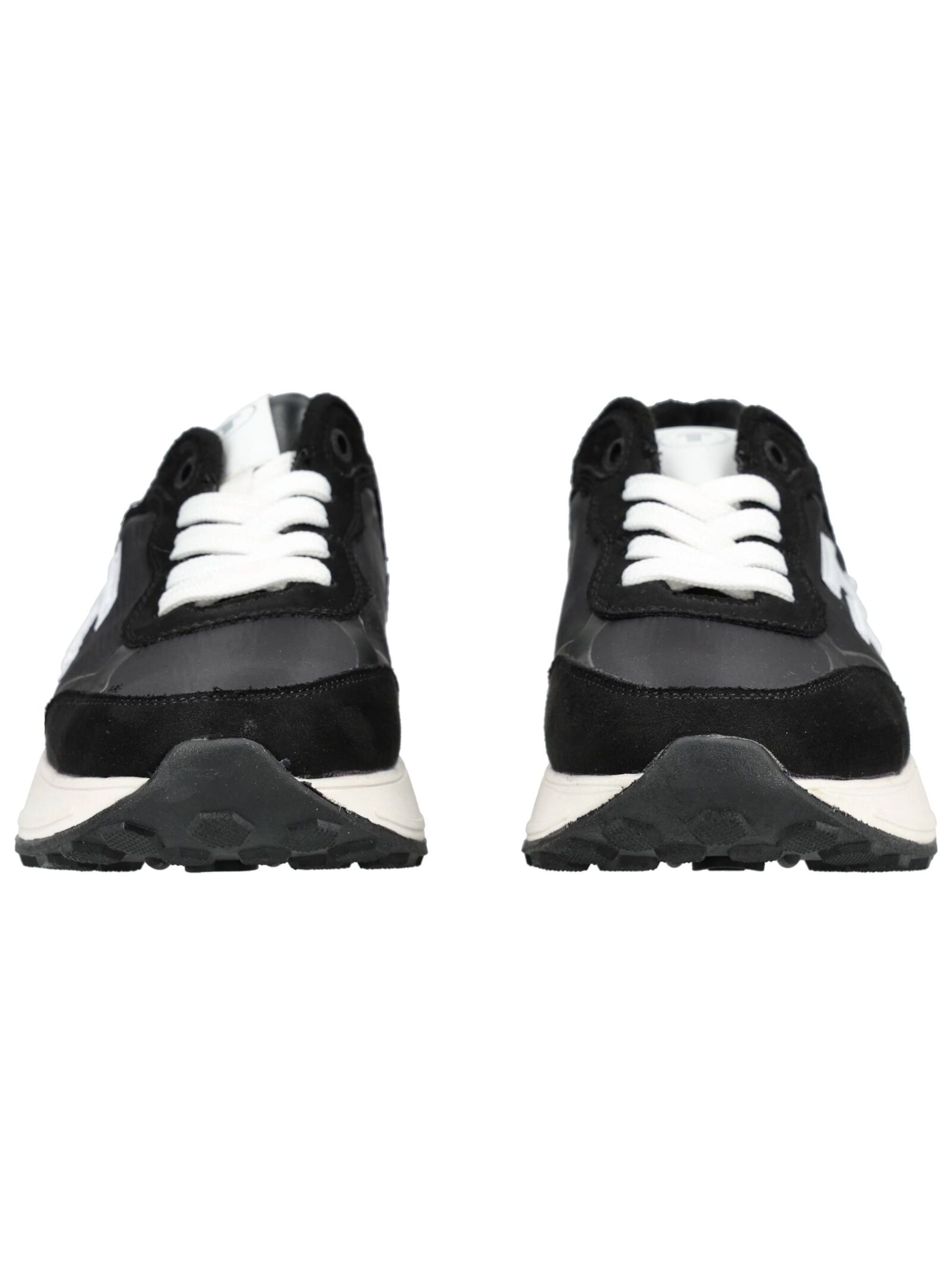 TOM TAILOR Sneakers in Black