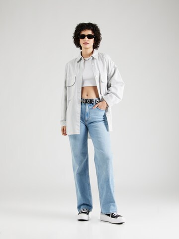 Abercrombie & Fitch Loosefit Džíny – modrá