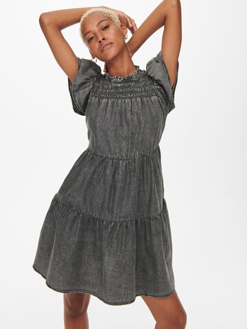 Robe 'Bea' ONLY en gris