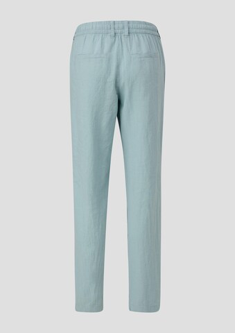 QS Regular Pleat-Front Pants in Green: back