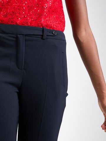 Maison 123 Slimfit Kalhoty – modrá