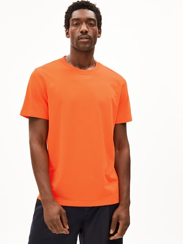 ARMEDANGELS Shirt 'Maarkos' in Oranje: voorkant