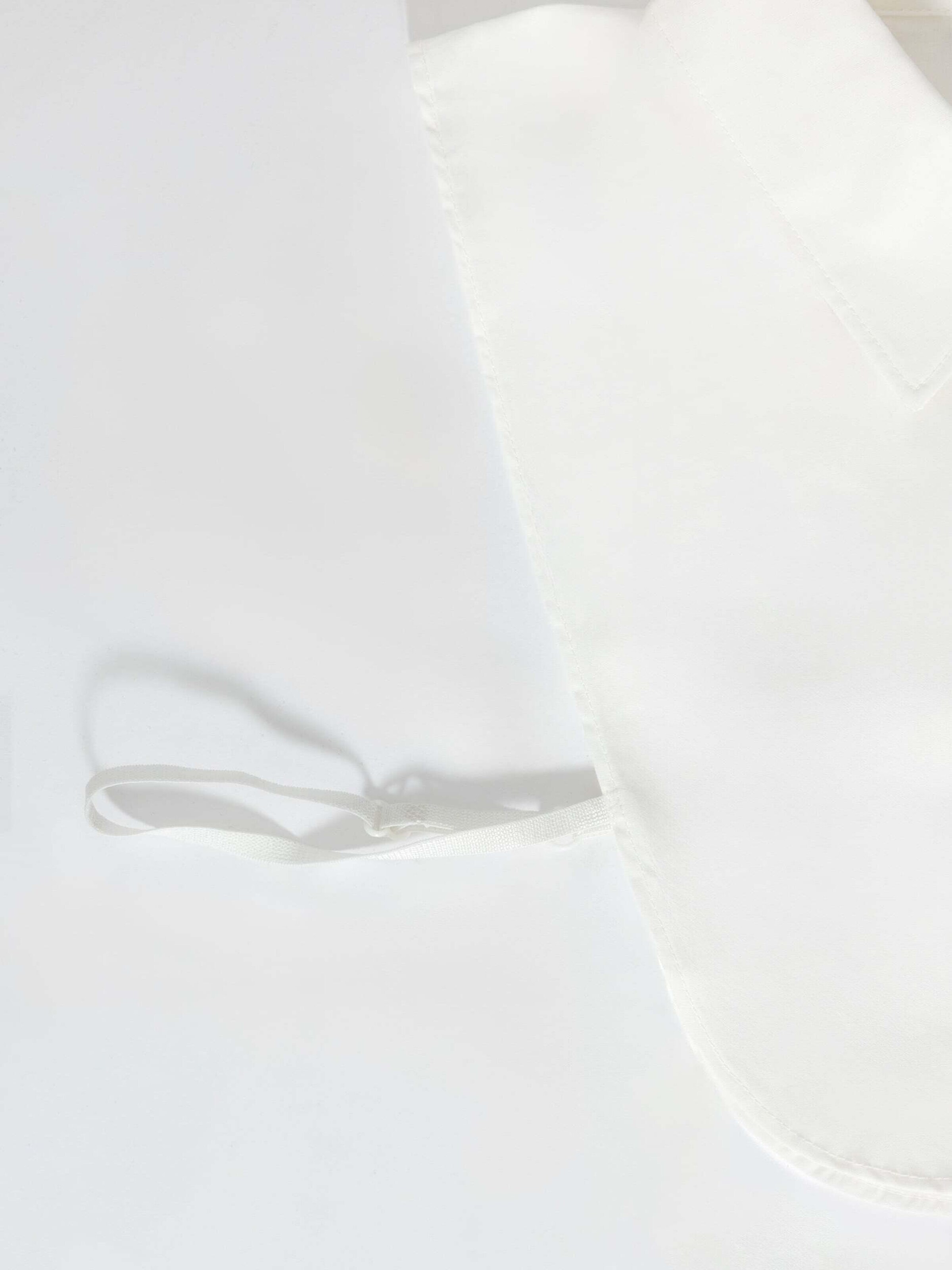SASSYCLASSY Collar in White