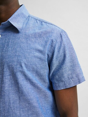 SELECTED HOMME Regular fit Button Up Shirt in Blue