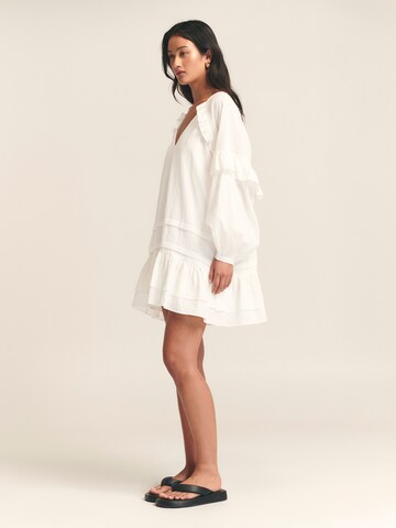 St MRLO - Vestido 'Giselle' en blanco