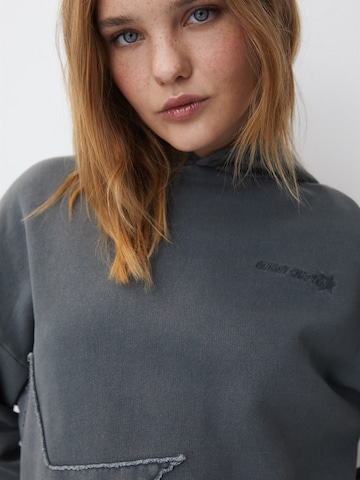 Pull&Bear Sweatshirt in Grün