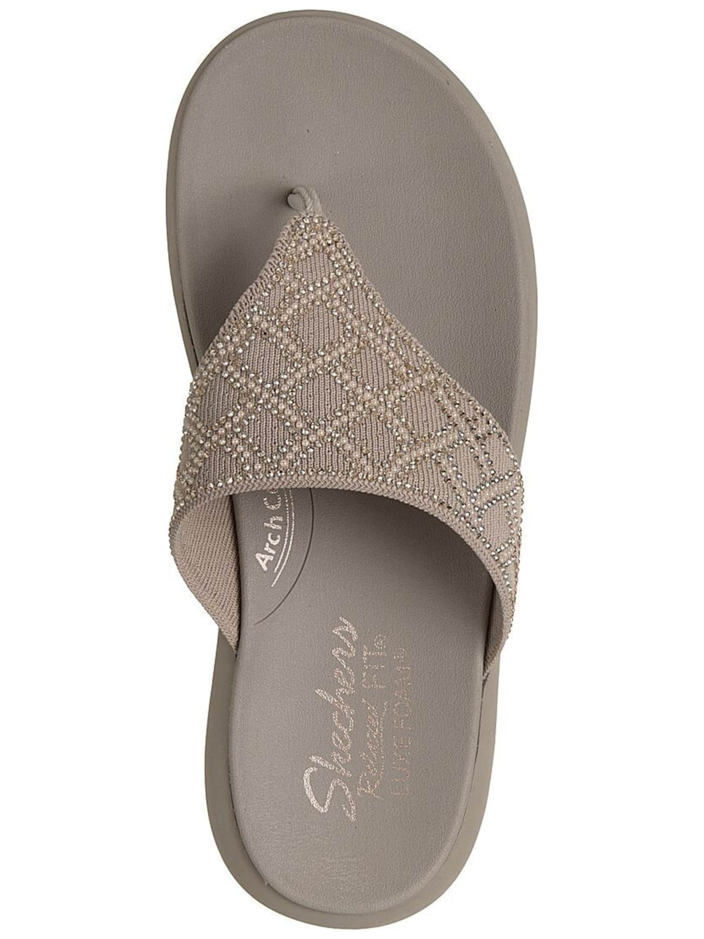 Ciabatta 'Skechers Asana Luxe' di SKECHERS in beige