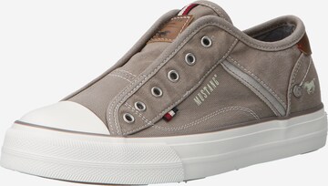 Sneaker bassa di MUSTANG in grigio: frontale