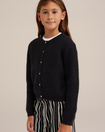 WE Fashion Knit cardigan in Black: front