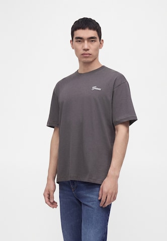 GUESS T-Shirt in Grau