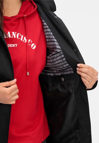 SHEEGO Overgangsparka i sort