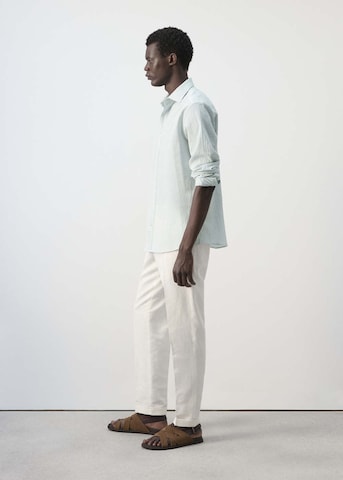 MANGO MAN Slim Fit Hemd 'Kissos' in Grün