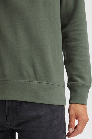 11 Project Sweater 'Pelo' in Green
