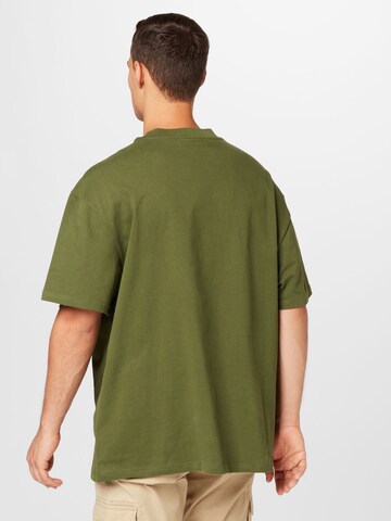 T-Shirt 'Great' WEEKDAY en vert