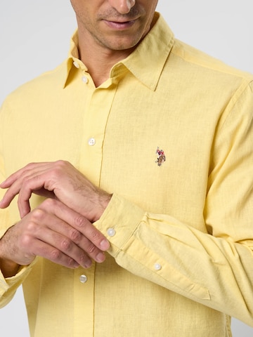 U.S. POLO ASSN. Regular Fit Hemd 'Bolt' in Gelb