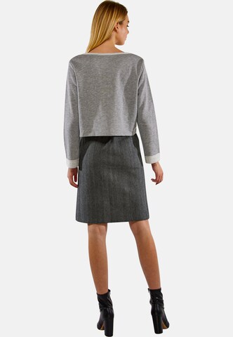 TOOche Langarmpullover 'Spitzenpullover' in Grau