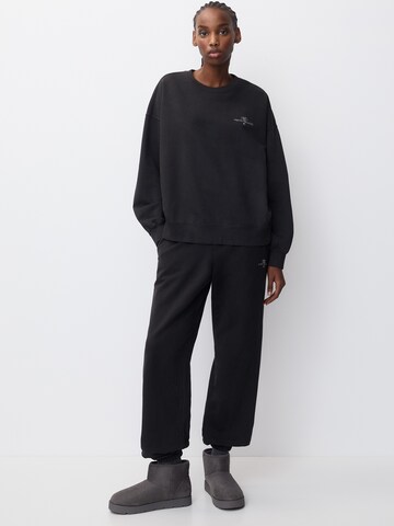 Pull&Bear Sweatshirt i grå