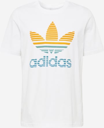 Regular T-Shirt ADIDAS ORIGINALS en blanc : devant