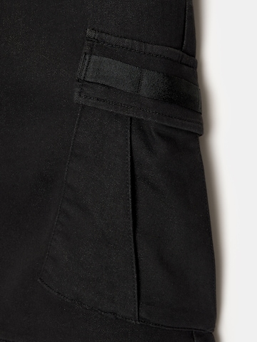 Pull&Bear Loose fit Cargo Pants in Black