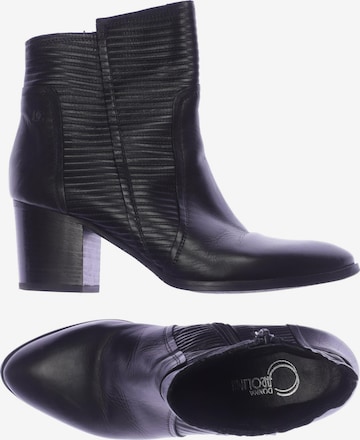 Donna Carolina Dress Boots in 38 in Black: front