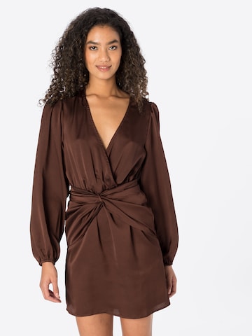 Robe 'Piper' Gina Tricot en marron : devant