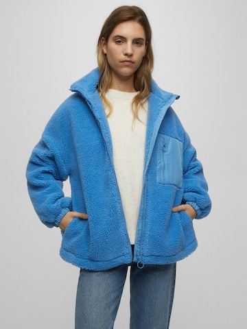 Veste mi-saison Pull&Bear en bleu : devant