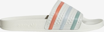 ADIDAS ORIGINALS Pantolette 'Adilette' in Weiß