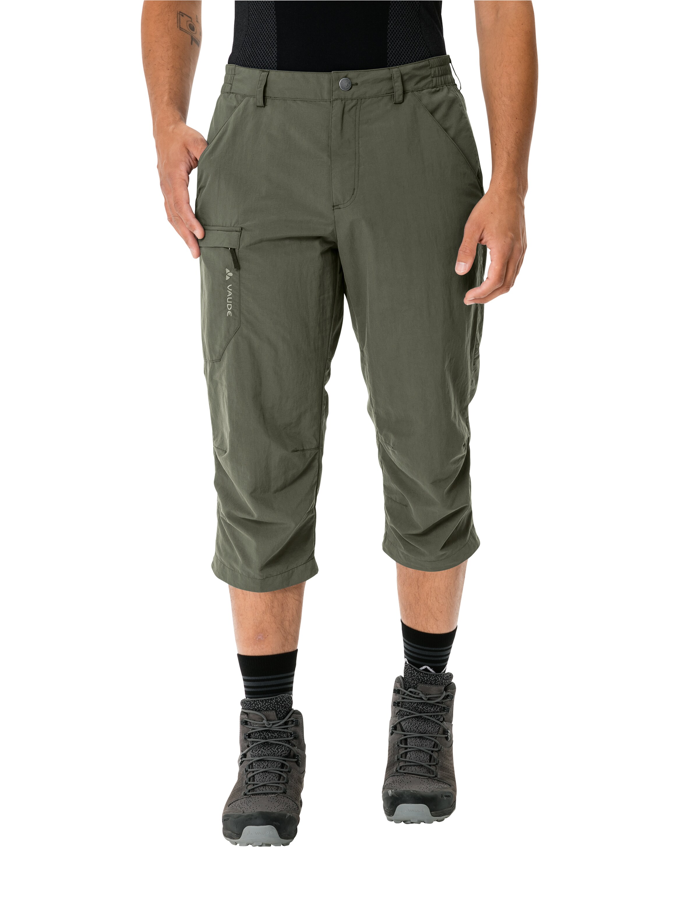 VAUDE Regular Outdoor trousers 'Farley Capri' in Green: front
