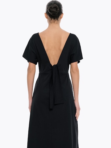 4TAILORS - Vestido 'Connect Me' em preto