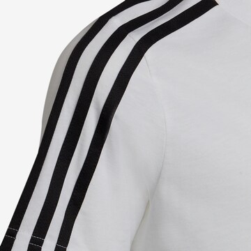 T-Shirt fonctionnel 'Essential' ADIDAS SPORTSWEAR en blanc