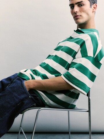 T-Shirt 'STWD' Pull&Bear en vert : devant
