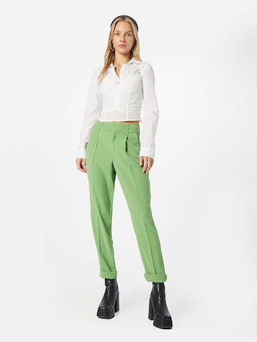 Cream regular Παντελόνι πλισέ 'Saga' σε πράσινο