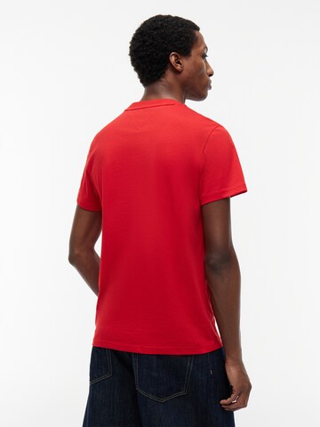 Tommy Jeans Μπλουζάκι σε κόκκινο