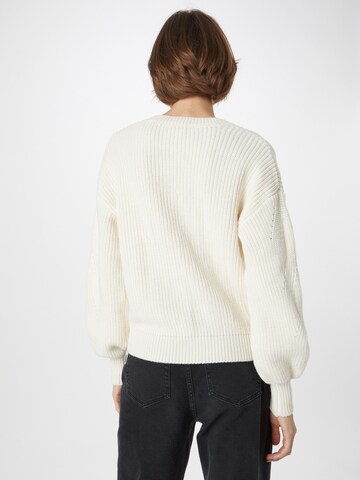 GARCIA Sweater in White