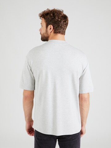 T-Shirt 'Chris' ABOUT YOU x Kevin Trapp en gris