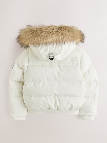 Geacă de iarnă 'Everest' de la Superdry & Co pe alb