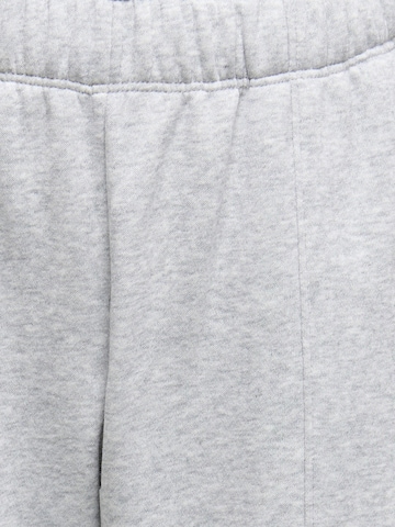 ONLY GIRLS Szabványos Nadrág 'KOGEVISA' - szürke