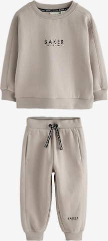 Baker by Ted Baker Jogginganzug in Grau: Vorderseite