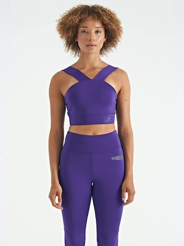 Haut de sport Tommy Life en violet : devant