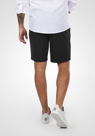 BLEND Regular Chinoshorts 'Codie' in Schwarz