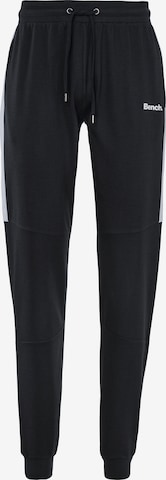 BENCH Hose in Schwarz: Vorderseite