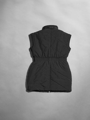 SUPERREBEL® GEAR Weste 'MERYL' in Schwarz