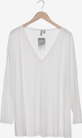 ASOS DESIGN Curve Top & Shirt in 4XL in White: front
