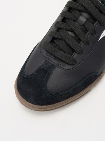 SKECHERS - Zapatillas deportivas bajas 'HOTSHOT' en negro