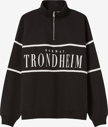 Bershka Sweatshirt in Zwart: voorkant