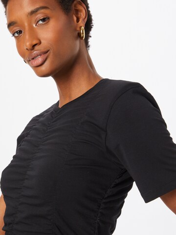 Gestuz Shirt 'Ariana' in Zwart