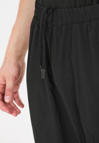 Virtus Regular Workout Pants 'Hawa' in Black