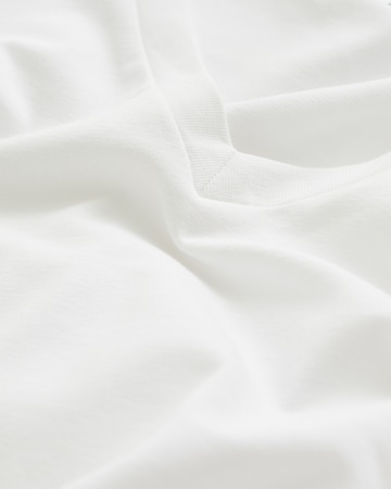 T-shirt WE Fashion en blanc