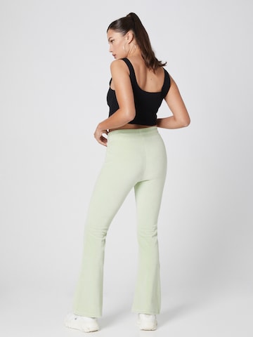 évasé Pantalon 'Fergie' SHYX en vert